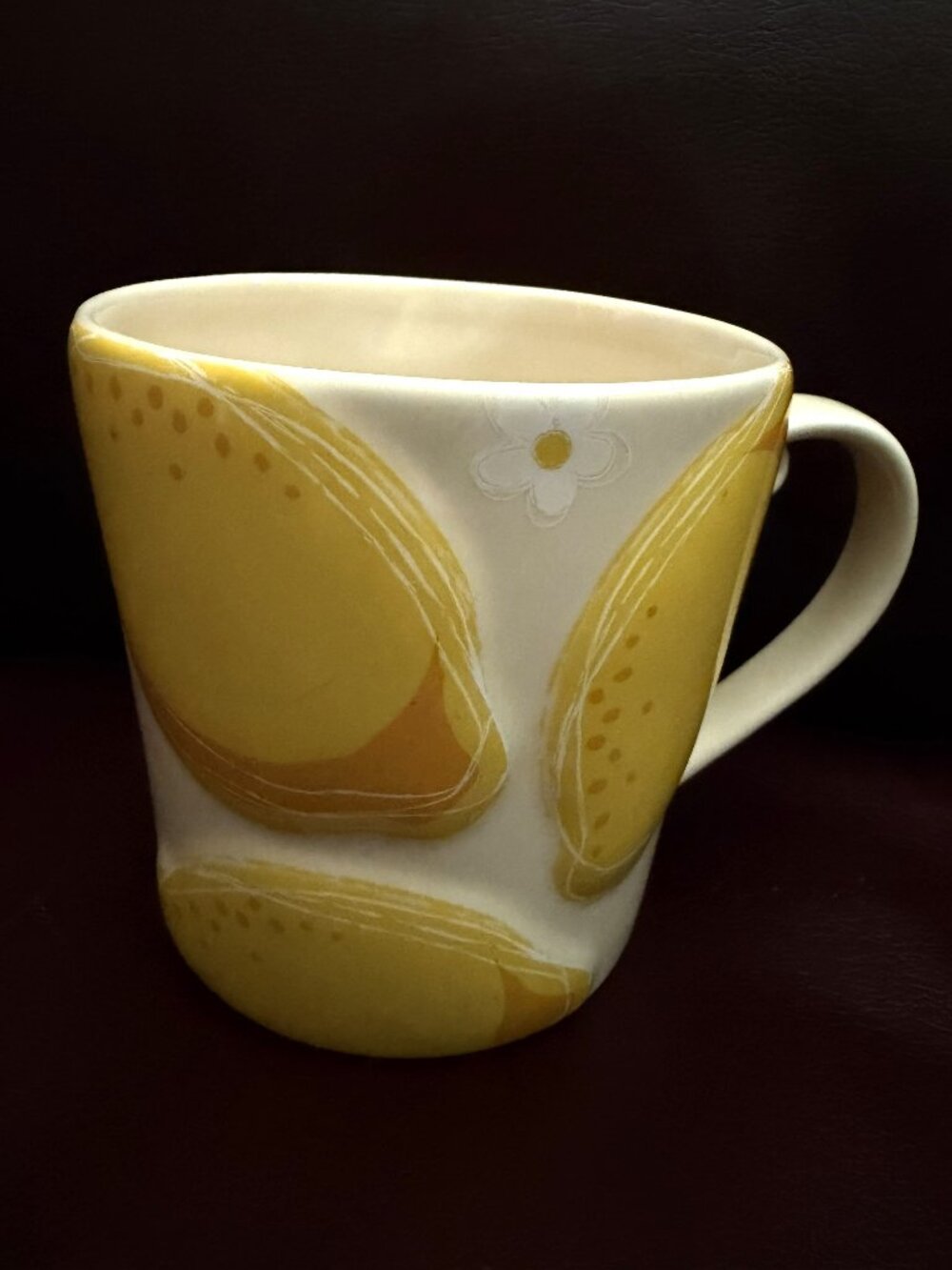 Vintage 2006 Starbucks Lemon Mug -- 3D embossed lemon & daisy 16 oz
